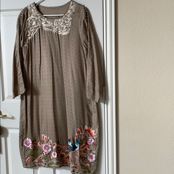 Pakistani and Indian desi outfit - Picture 8 of 9